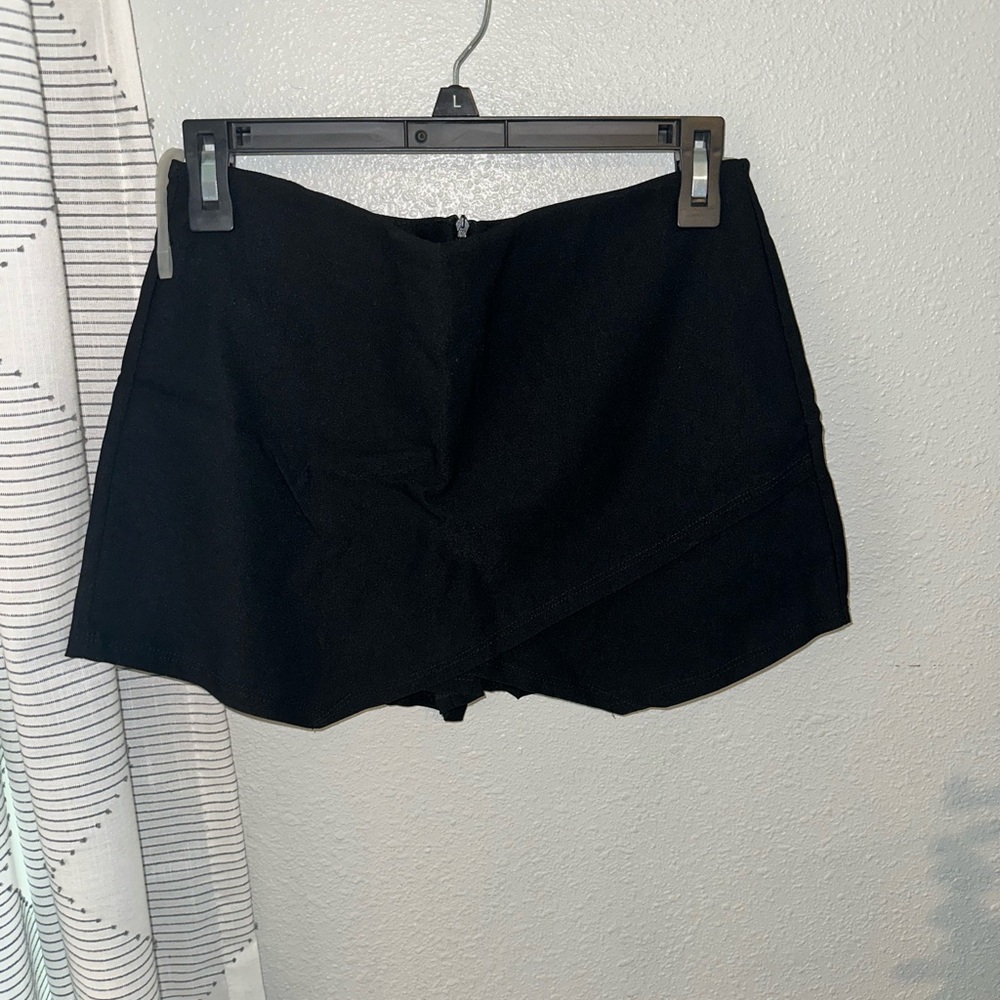 Envelope skort NWOT